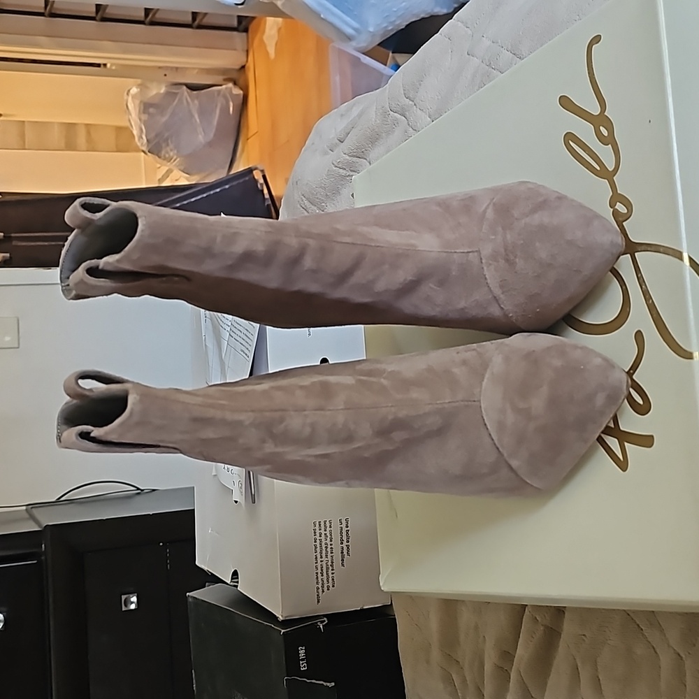 Chinese Laundry Heel Boots